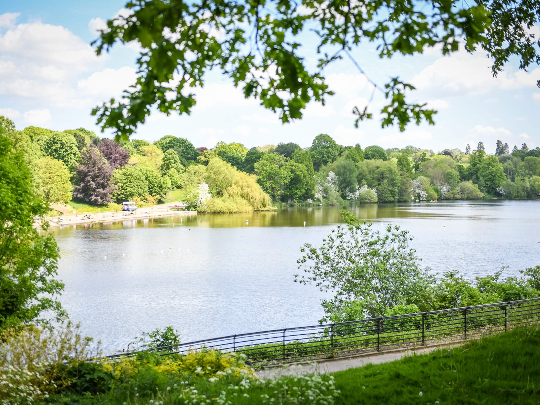 roundwell-park-bearsted-tranquil-retreat-1